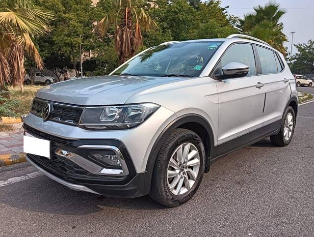 https://images10.gaadi.com/usedcar_image/4615337/original/processed_1f23c0ccee89d278699ff82f623b5494.jpg?imwidth=6400