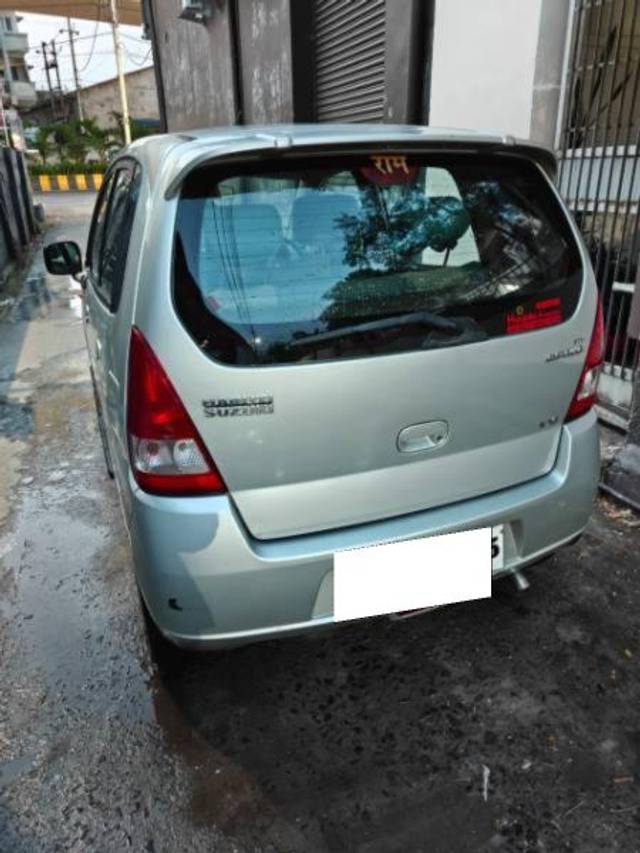 https://images10.gaadi.com/usedcar_image/4615354/original/processed_4fcd329b-9d3b-429f-b70e-f52ad6563f2d.jpeg?imwidth=6401