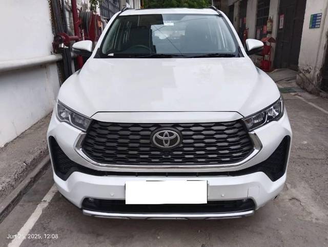 https://images10.gaadi.com/usedcar_image/4615359/original/processed_4d525ba5-33ff-449f-befd-3681e59b0b95.jpg?imwidth=6402