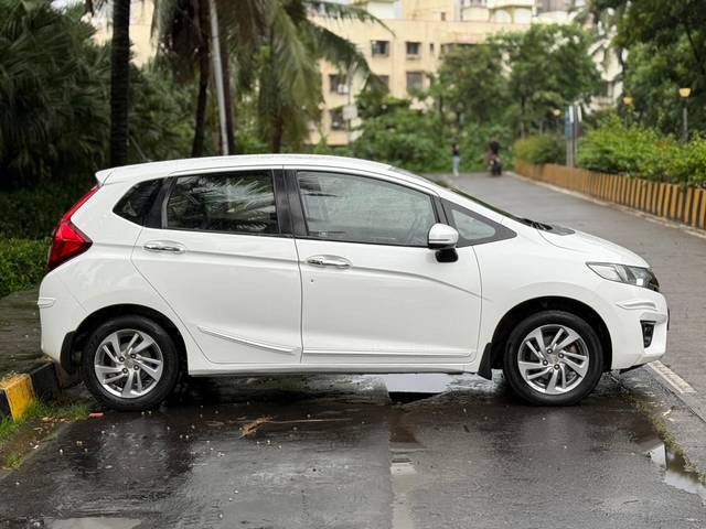 https://images10.gaadi.com/usedcar_image/4615384/original/c7f32898eb98b4de5d5b9890f9f03ef5.jpeg?imwidth=6401