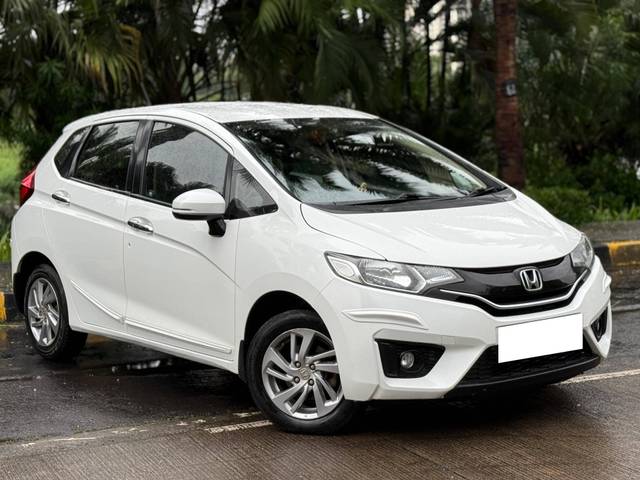 https://images10.gaadi.com/usedcar_image/4615384/original/processed_cb0c2d1daf7ec641fdb8190fea68791f.jpeg?imwidth=6400