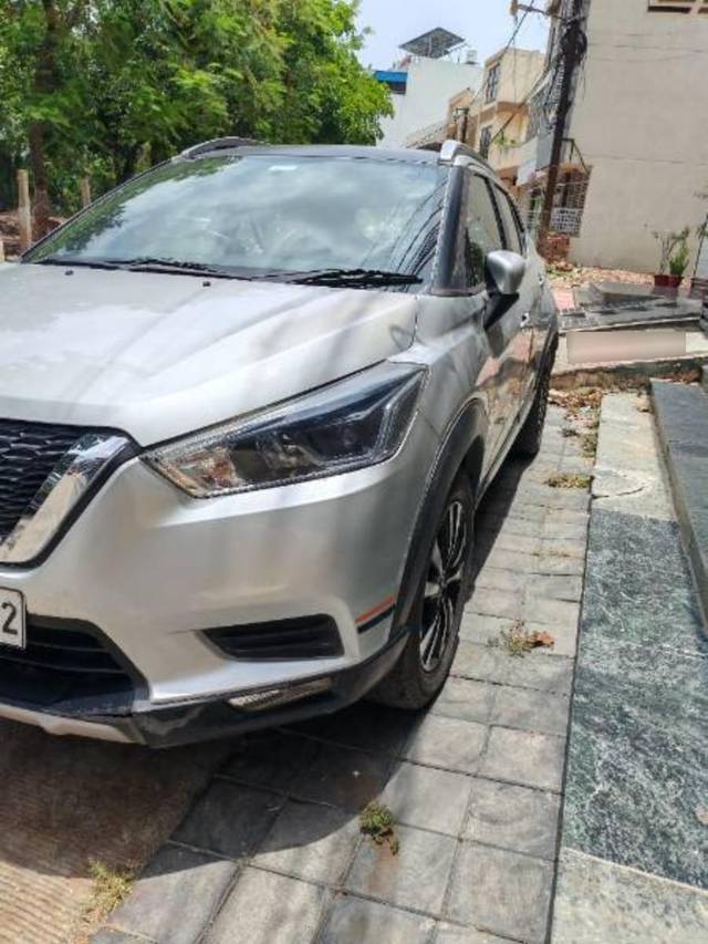 https://images10.gaadi.com/usedcar_image/4615390/original/processed_2f307daf-a0e8-426e-bad1-93dde3b5c0e0.jpg?imwidth=6402