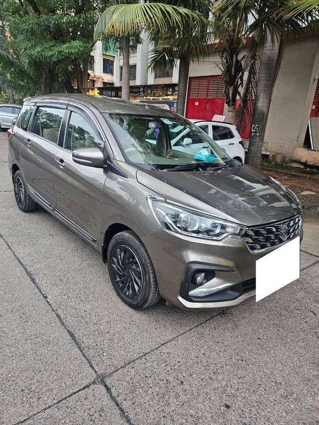https://images10.gaadi.com/usedcar_image/4615453/original/processed_8e8e9d42-eb89-45be-a137-c0ee9f6edde8.jpg?imwidth=6400