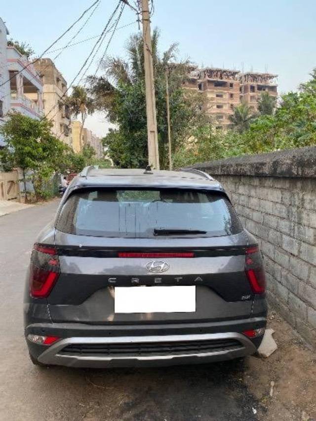 https://images10.gaadi.com/usedcar_image/4615461/original/processed_47041ade-e577-4c0c-a007-51b6a2393a57.jpeg?imwidth=6402