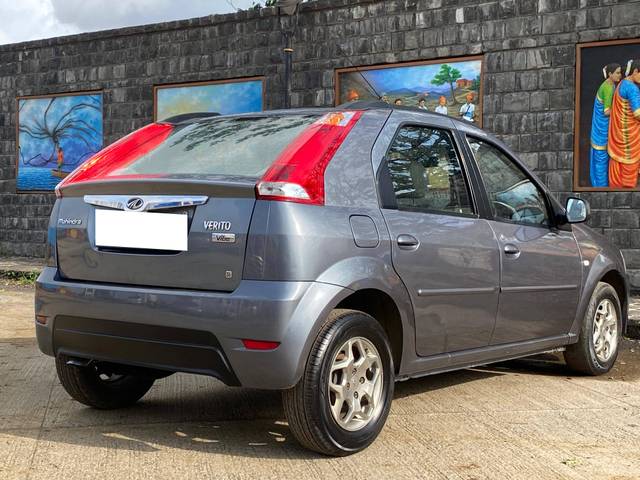 https://images10.gaadi.com/usedcar_image/4615464/original/processed_f834b3e6d65bb9756db7e81131ad6fc4.jpeg?imwidth=6401