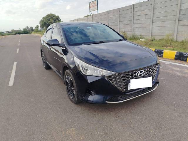 https://images10.gaadi.com/usedcar_image/4615471/original/processed_c0fab253fa6f156f3b1feb65adaaa534.jpg?imwidth=6400