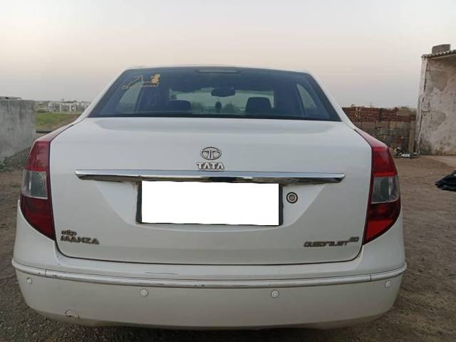 https://images10.gaadi.com/usedcar_image/4615478/original/processed_795e01f9-322b-431d-86c4-c20863bf953e.jpg?imwidth=6402