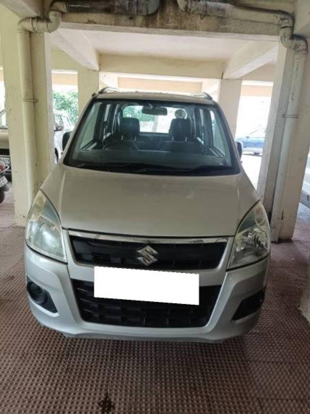 https://images10.gaadi.com/usedcar_image/4615484/original/processed_3d06364b-aeb1-453a-b0a8-d2c32fea9034.jpg?imwidth=6400