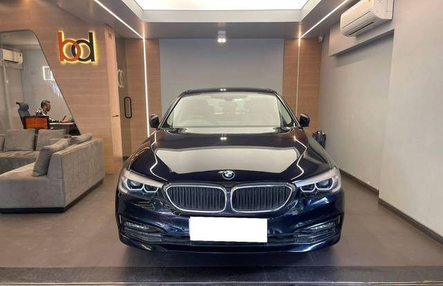 https://images10.gaadi.com/usedcar_image/4615493/original/processed_01fcb2351d0f62ea8dd2e097cdd6a056.jpeg?imwidth=6400