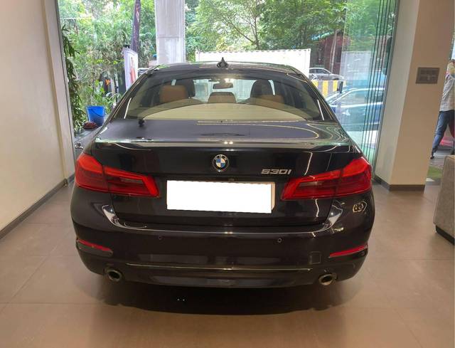 https://images10.gaadi.com/usedcar_image/4615493/original/processed_23bc9e7709a19cc3df300f77db640c7d.jpeg?imwidth=6402