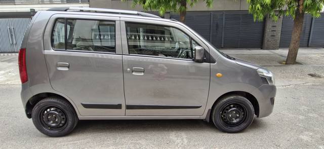 https://images10.gaadi.com/usedcar_image/4615500/original/3d8ba90db345ffd51e8a189bb5d8d095.jpeg?imwidth=6401