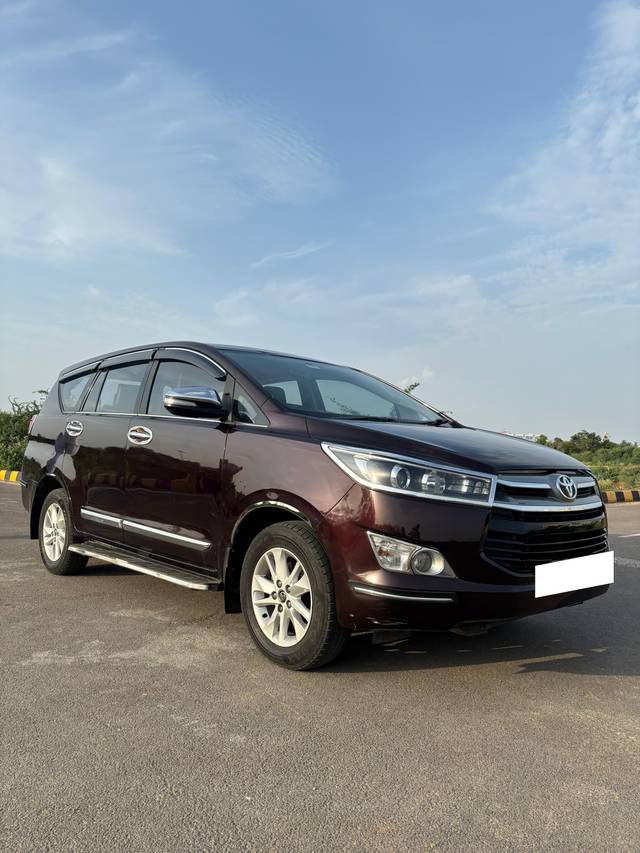 https://images10.gaadi.com/usedcar_image/4615520/original/processed_72e22744a1a6fe2f1804018a0a726837.jpg?imwidth=6402