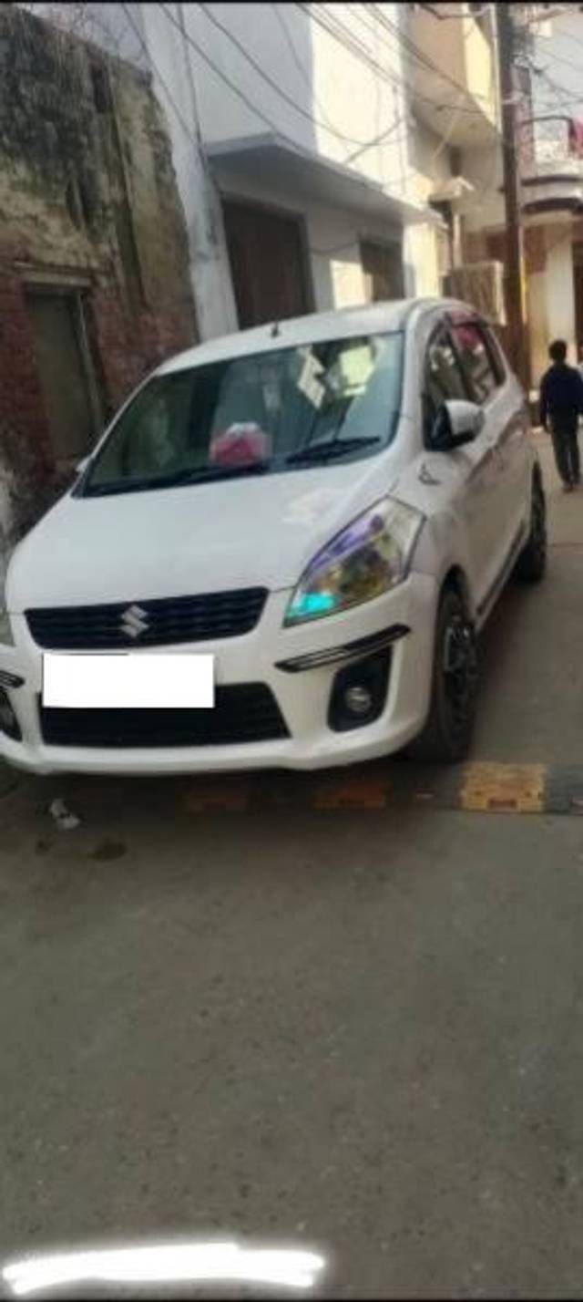https://images10.gaadi.com/usedcar_image/4615530/original/processed_5d82f561-0fc1-452e-855f-75ec087f2b76.jpg?imwidth=6402