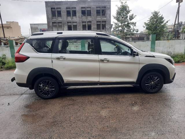 https://images10.gaadi.com/usedcar_image/4615547/original/39542a4d44e7e0ade939db7c6a3d6796.jpg?imwidth=6401