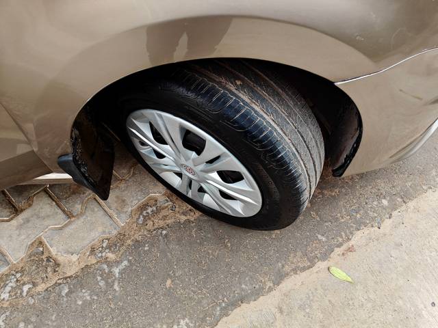 https://images10.gaadi.com/usedcar_image/4615606/original/893d94656c93654d6bdb32f977840a86.jpg?imwidth=6400