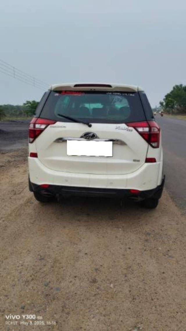 https://images10.gaadi.com/usedcar_image/4615625/original/processed_d77d6482-8a39-44e5-b678-7ecbdd38375d.jpg?imwidth=6401