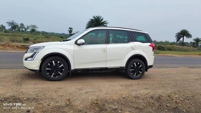 https://images10.gaadi.com/usedcar_image/4615625/original/processed_f5fceecb-89d4-44df-8b52-7872893043a0.jpg?imwidth=6402