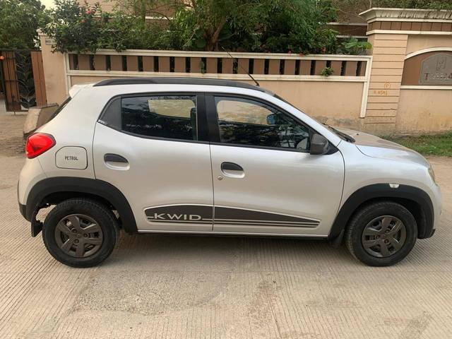 https://images10.gaadi.com/usedcar_image/4615632/original/processed_830c6e42-593c-4a6d-a24d-817a51f72549.jpg?imwidth=6401