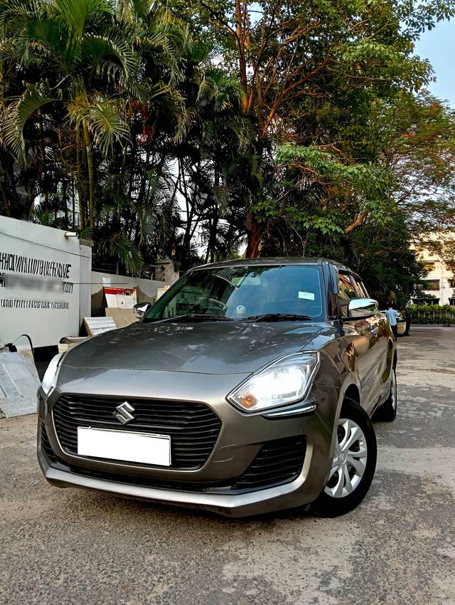 https://images10.gaadi.com/usedcar_image/4615634/original/processed_ee63ec4b24115bebb6d4a19d838bc706.jpg?imwidth=6402