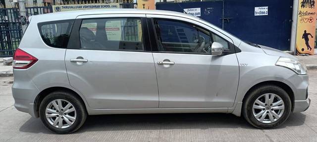 https://images10.gaadi.com/usedcar_image/4615637/original/processed_77e4455d-35ac-4166-8913-7530163d1458.jpg?imwidth=6401