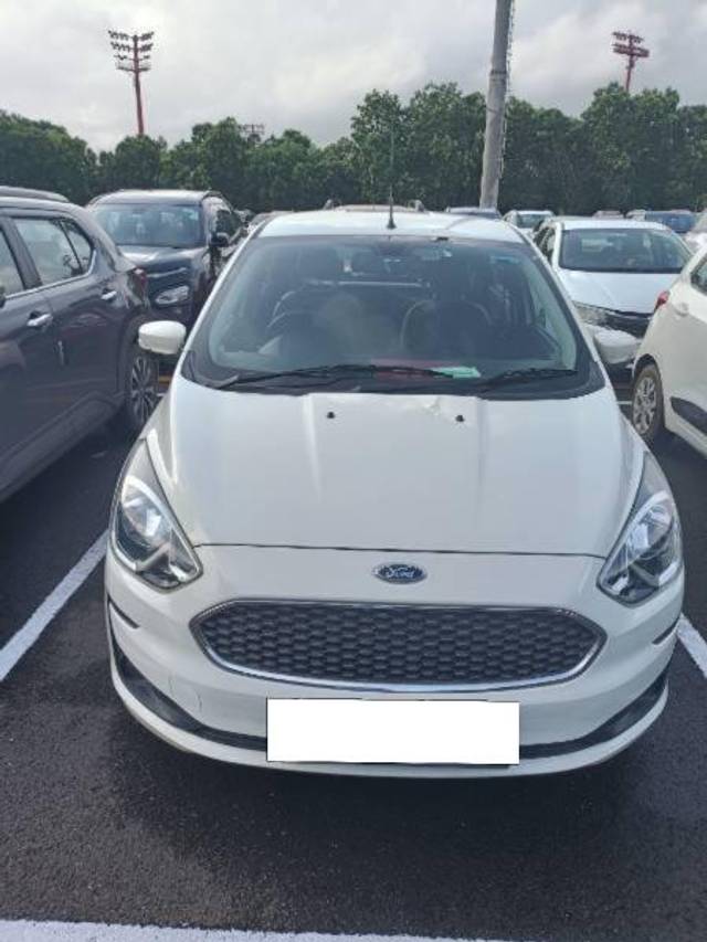 https://images10.gaadi.com/usedcar_image/4615643/original/processed_ade09ad6-aa61-45ad-a0be-dcc196b6a6e7.jpg?imwidth=6402