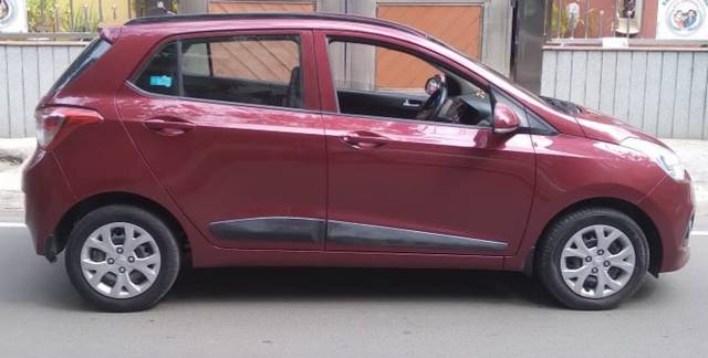 https://images10.gaadi.com/usedcar_image/4615654/original/2e6de9f557573c4b46521980f9eba165.jpg?imwidth=6401