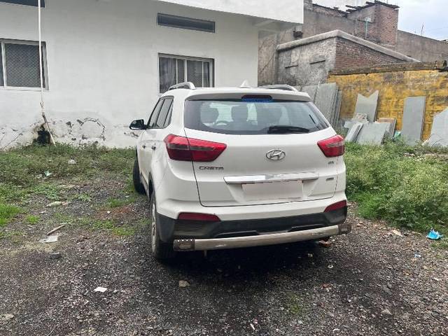 https://images10.gaadi.com/usedcar_image/4615672/original/processed_246fc188-5321-45b8-8257-087477a28f75.jpeg?imwidth=6402