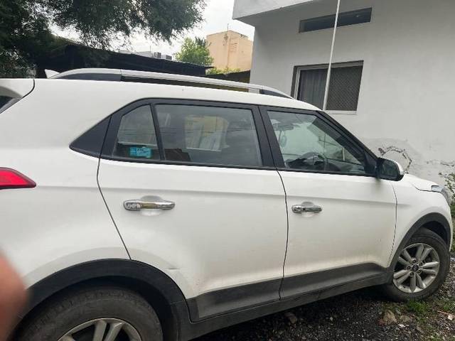 https://images10.gaadi.com/usedcar_image/4615672/original/processed_d4e56774-d56e-429d-a293-0c75f9f120f5.jpeg?imwidth=6401