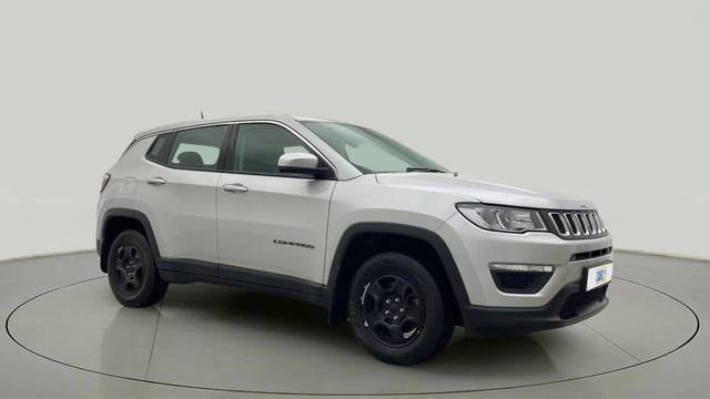 https://images10.gaadi.com/usedcar_image/4615691/original/f8052ae586e1e14c551d7408b52ee61f.jpg?imwidth=6400
