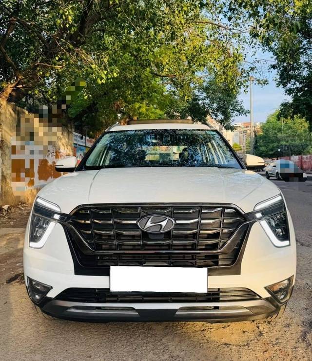 https://images10.gaadi.com/usedcar_image/4615695/original/processed_4e3b93886fe1a15e2440c19fe76744e7.jpg?imwidth=6400