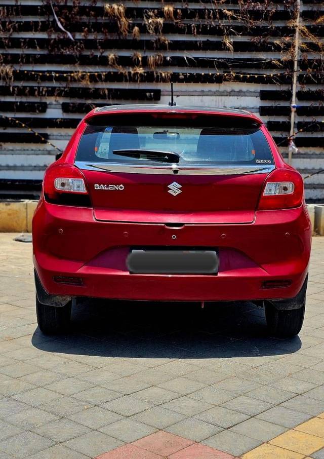 https://images10.gaadi.com/usedcar_image/4615702/original/processed_e9d2aadd7f0755e38b40f8500df36b28.jpg?imwidth=6402
