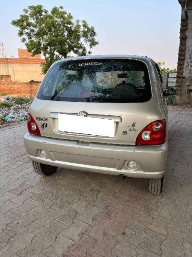 https://images10.gaadi.com/usedcar_image/4615705/original/processed_ac2576f5-ae25-4e72-834e-c13d85296658.jpeg?imwidth=6401