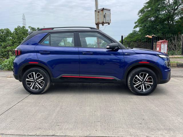 https://images10.gaadi.com/usedcar_image/4615756/original/21968086e88727f70e8945666fcc3bec.jpg?imwidth=6401