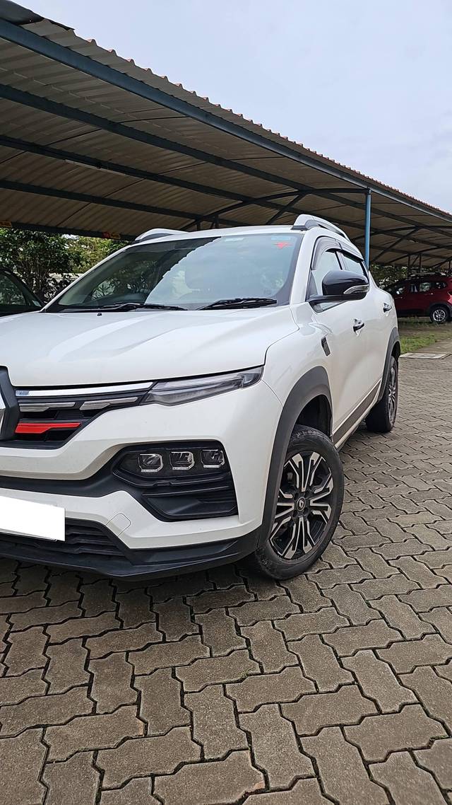 https://images10.gaadi.com/usedcar_image/4615771/original/processed_3db09210-ec9a-4334-a56b-fa5a1f2708be.jpeg?imwidth=6401