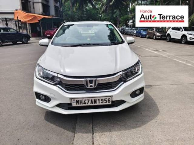 https://images10.gaadi.com/usedcar_image/4615776/original/13f88be0d1200041dd71070b0d982162.jpeg?imwidth=6400