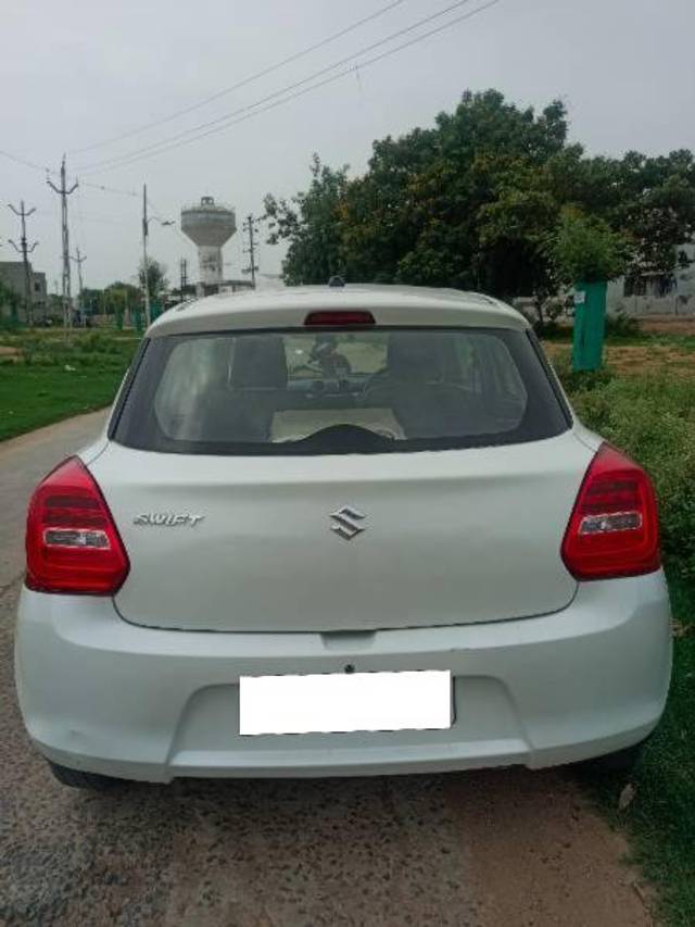 https://images10.gaadi.com/usedcar_image/4615778/original/processed_02d29c43-1d0f-4ace-b4be-dc2a050a3f22.jpg?imwidth=6402
