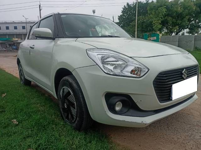 https://images10.gaadi.com/usedcar_image/4615778/original/processed_8bb0a2fa-339b-4997-8bd2-3ea5715f5233.jpg?imwidth=6400