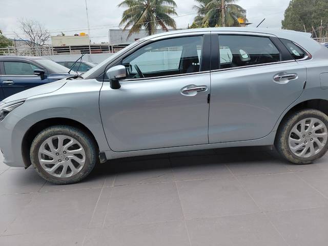 https://images10.gaadi.com/usedcar_image/4615788/original/6590b8360df6a37775d4a1c08c33ade9.jpg?imwidth=6402