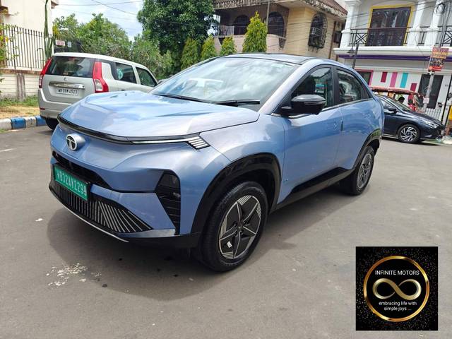 https://images10.gaadi.com/usedcar_image/4615807/original/processed_ab59e52cb9d5202210e42641fcf4a89d.jpg?imwidth=6400