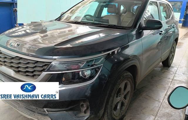 https://images10.gaadi.com/usedcar_image/4615819/original/processed_23fa2bc0bf08a9aa157c2cee1c7d7669.jpg?imwidth=6402