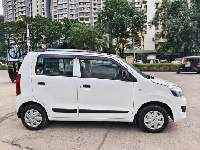 https://images10.gaadi.com/usedcar_image/4615820/original/30855acbc1244061c809675028855821.jpg?imwidth=6401