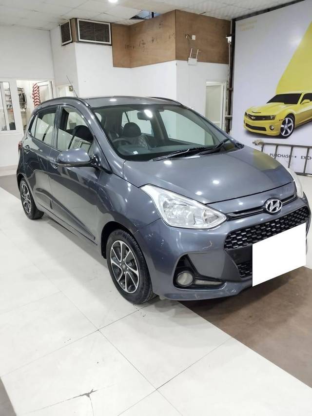 https://images10.gaadi.com/usedcar_image/4615826/original/processed_fbbd20bed590a9073089450554aa1739.jpg?imwidth=6400