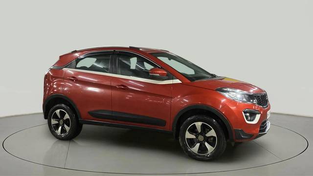 https://images10.gaadi.com/usedcar_image/4615837/original/0a1c9fa3cf304623bdec396fd6569529.jpg?imwidth=6400