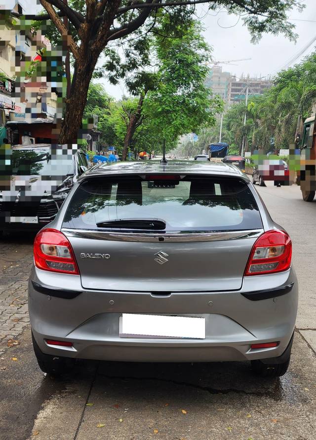 https://images10.gaadi.com/usedcar_image/4615849/original/processed_52ce96d05f877bd4a6555a1e1ff8e6fd.jpg?imwidth=6402
