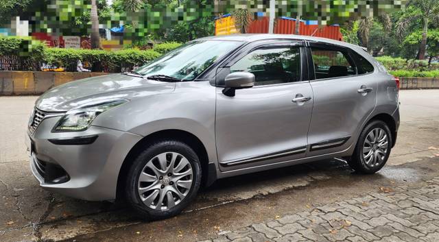 https://images10.gaadi.com/usedcar_image/4615849/original/processed_7c3ae0000c8d70fffd6852d679b8a448.jpg?imwidth=6400
