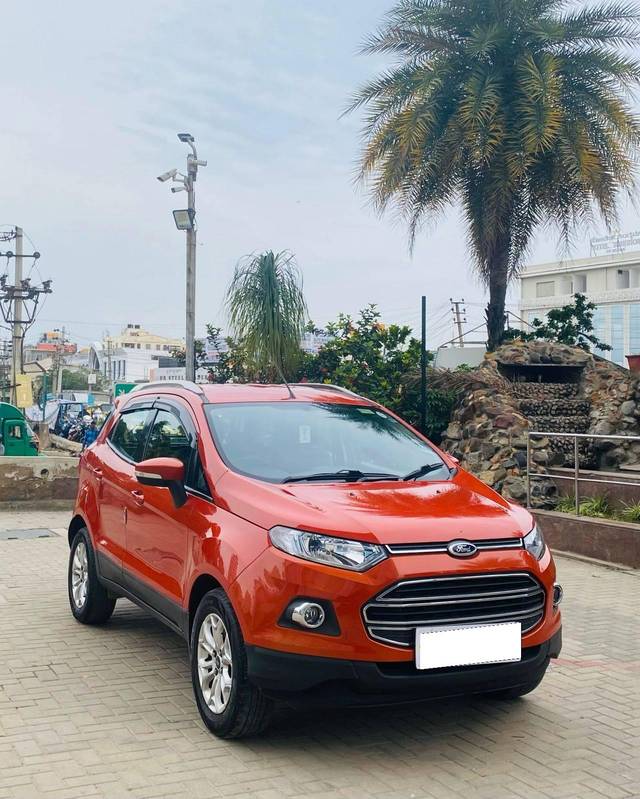 https://images10.gaadi.com/usedcar_image/4615854/original/processed_3d2421c1b1497aa34396c2b4ca45a42c.jpg?imwidth=6400