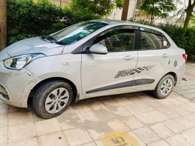 https://images10.gaadi.com/usedcar_image/4615877/original/processed_3b6a6ce4-f25a-4c09-8315-39b7d29682a1.jpg?imwidth=6402