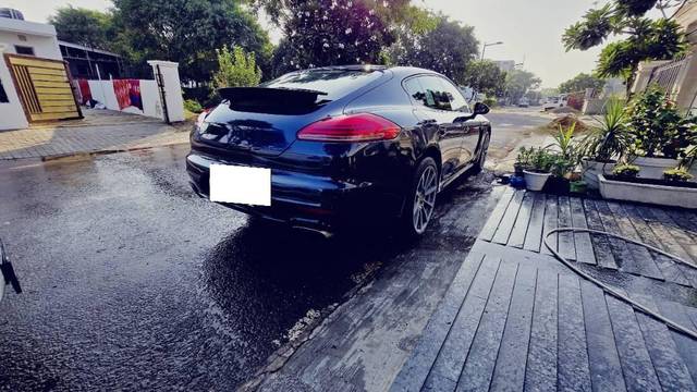 https://images10.gaadi.com/usedcar_image/4615879/original/processed_2b3dd201-eb08-4631-a60d-f5c998c9f220.jpg?imwidth=6402