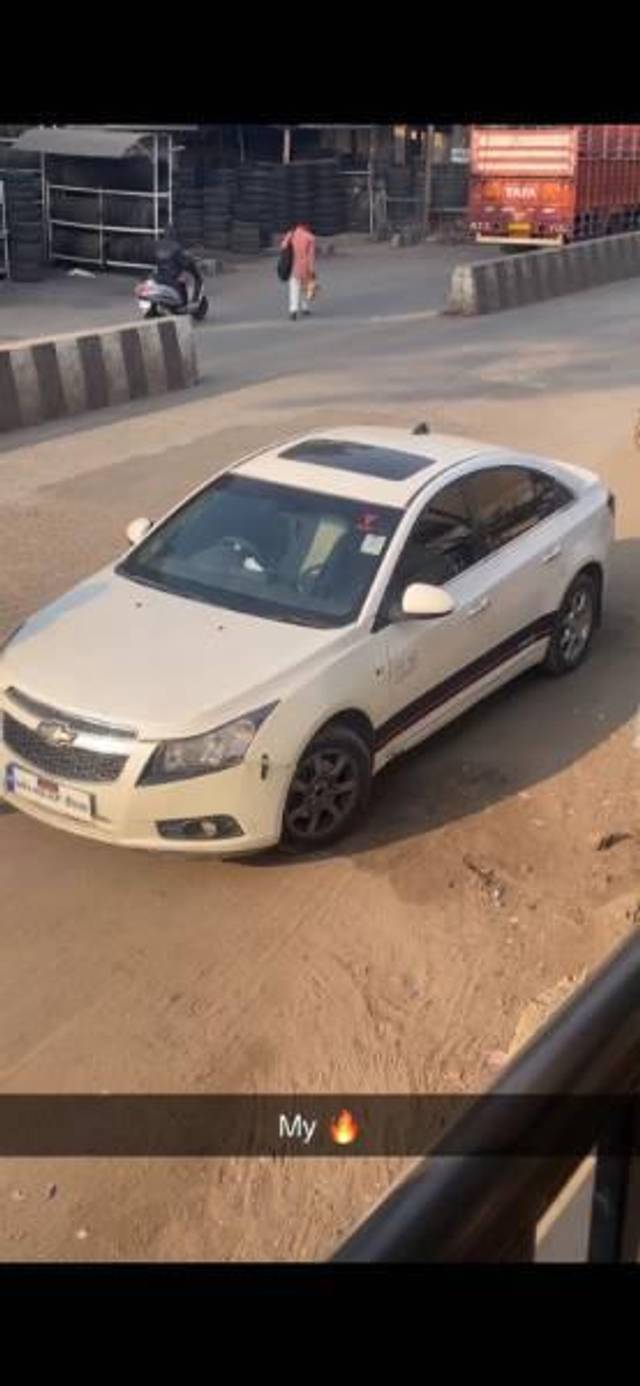 https://images10.gaadi.com/usedcar_image/4615903/original/processed_5a11c0fc-ce40-4bd5-a758-e386e72b88bb.jpg?imwidth=6400
