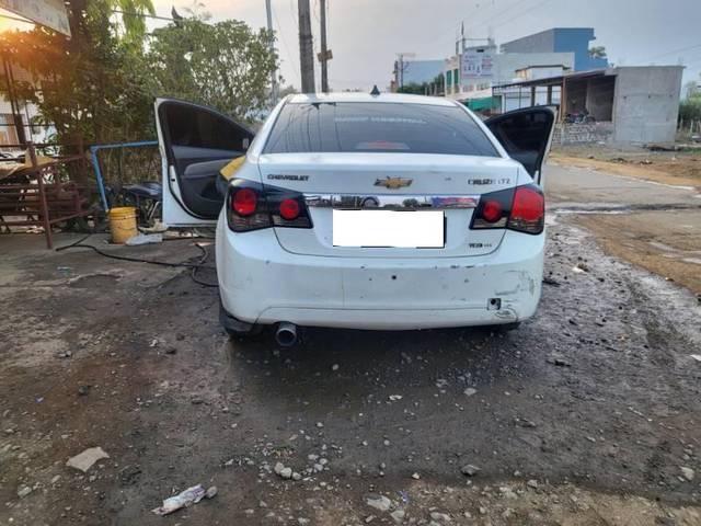 https://images10.gaadi.com/usedcar_image/4615903/original/processed_6a625d3d-6a9a-4a01-aa14-0f3aa38513f0.jpg?imwidth=6401